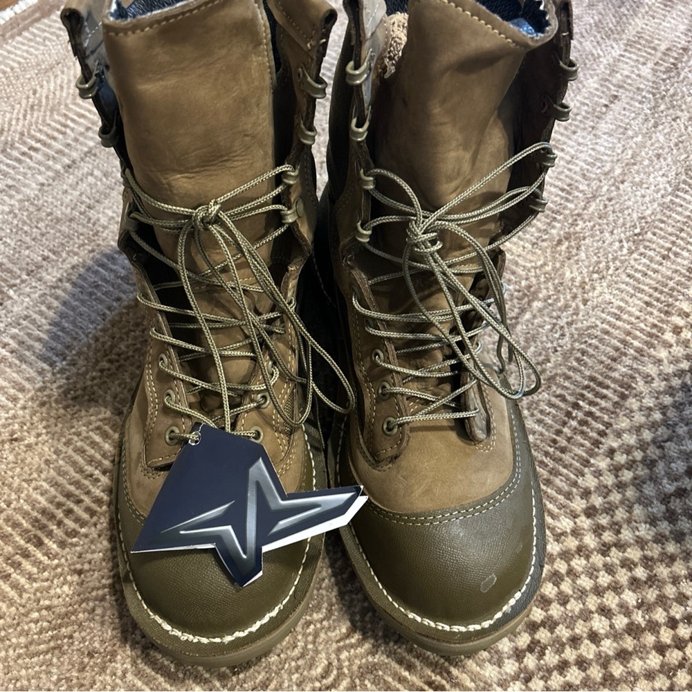 Wellco E163 USMC RAT Temperate Weather Combat Boot, Size 10.5 XW NEW